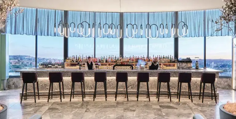 OUTRCH Partners with Hapi to Drive Guest Insights and Personalization at Crystalbrook Collection