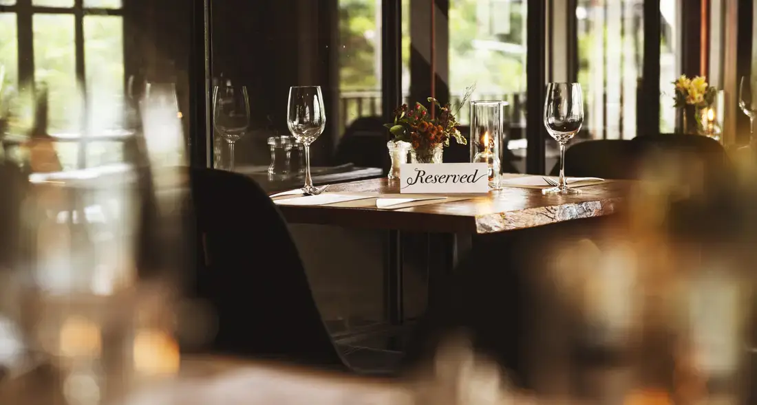 How Restaurant Reservation Wars Impact Your Dining Experience