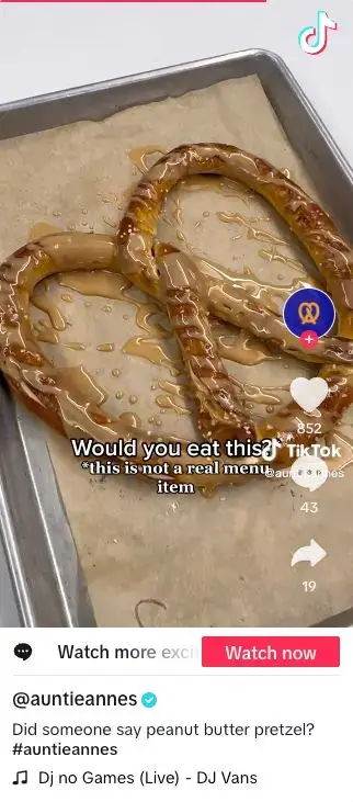 10 Trending TikTok Ideas for Restaurants (With Examples)